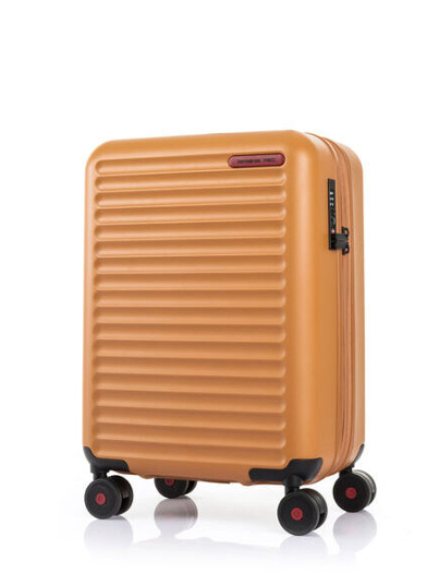 133615_8955_hi-res_FRONT34_1-e1748770315345